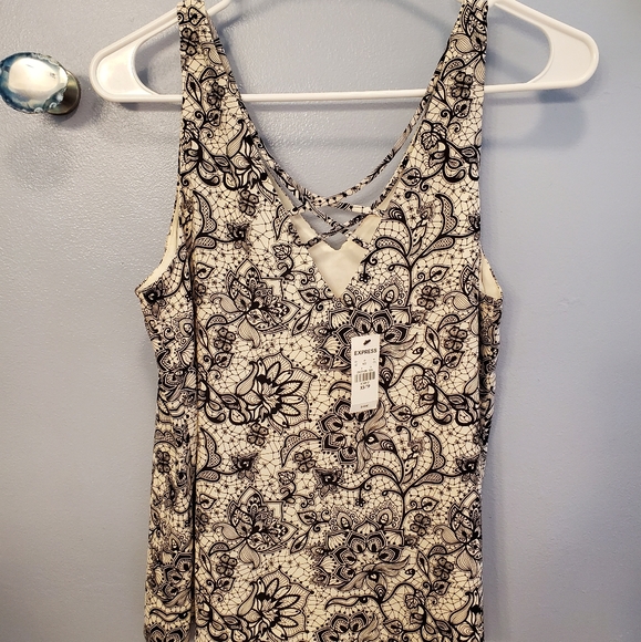 Express Blouse - Picture 2 of 3